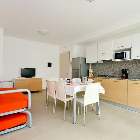 Apartment Fiore-4 By Interhome