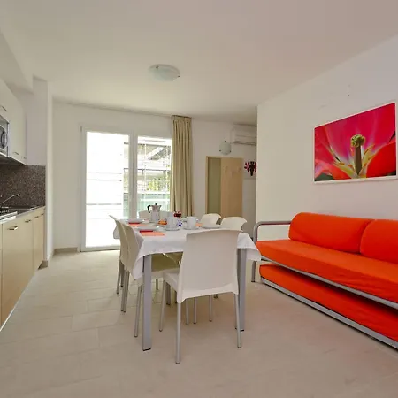 Apartamento Fiore-4 By Interhome Lignano Sabbiadoro
